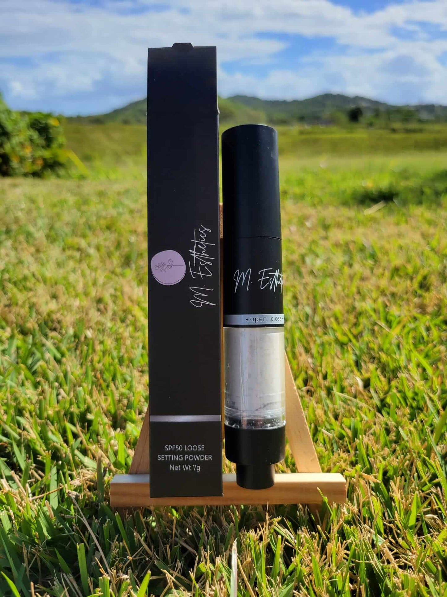M. Esthetics, Sunscreen Translucent Loose Powder, SPF 50 with Brush